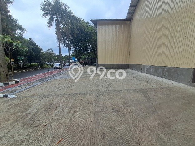 Unit Gudang Disewakan di Jalan Panjang di Area Ramai & Strategis Unit Gudang Disewakan di Jalan Panjang di Area Ramai & Strategis
