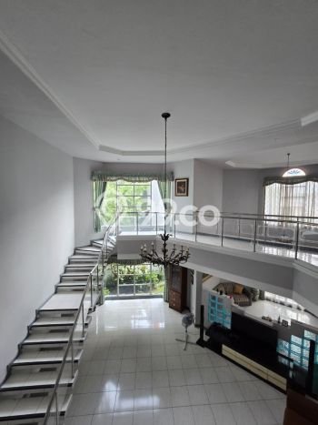 Hunian Eksklusif Siap Huni LT 380m2 di Kebayoran Lama, Jakarta Selatan Hunian Eksklusif Siap Huni LT 380m2 di Kebayoran Lama, Jakarta Selatan