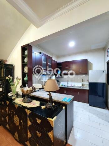 Rumah Elit Modern Tanpa Renovasi di Pondok Indah Jakarta Selatan Rumah Elit Modern Tanpa Renovasi di Pondok Indah Jakarta Selatan