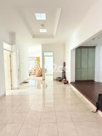 Rumah Modern 5 Kamar LT 268m2 di Cinere Rumah Modern 5 Kamar LT 268m2 di Cinere