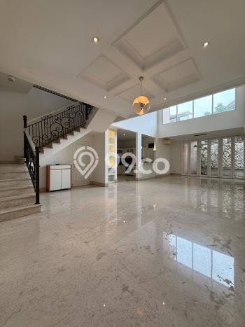 Rumah Elit Modern Tanpa Renovasi di Pondok Indah Jakarta Selatan Rumah Elit Modern Tanpa Renovasi di Pondok Indah Jakarta Selatan