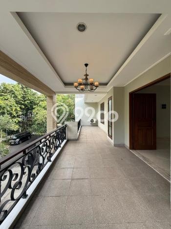 Ready to Use! Premium House LT 420m2 Desain Elegan di Pondok Indah Ready to Use! Premium House LT 420m2 Desain Elegan di Pondok Indah