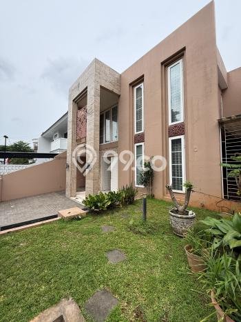 Rumah Elit Modern Tanpa Renovasi di Pondok Indah Jakarta Selatan Rumah Elit Modern Tanpa Renovasi di Pondok Indah Jakarta Selatan