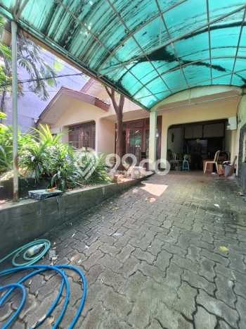 Ready to Use! Luxury House LT 198m2 Desain Modern di Pondok Indah Ready to Use! Luxury House LT 198m2 Desain Modern di Pondok Indah