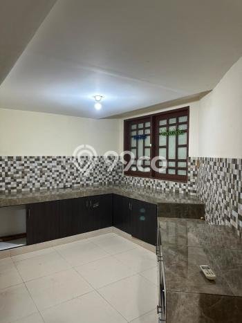 SPECIAL OFFER! Rumah area Sunter, 5 KM, Area Strategis, Luas 162m2m² Bangunan 234m2m² SPECIAL OFFER! Rumah area Sunter, 5 KM, Area Strategis, Luas 162m2m² Bangunan 234m2m²