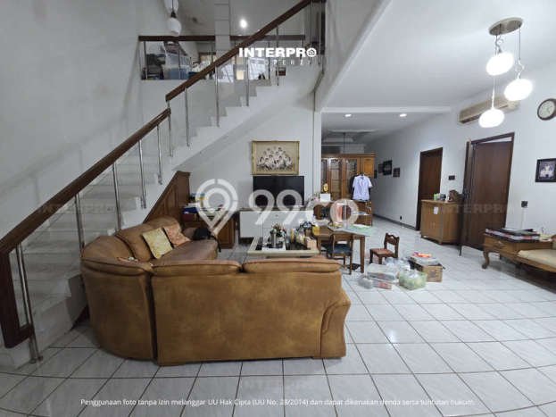 Rumah Elit Modern Tanpa Renovasi di Puri Indah Jakarta Barat Rumah Elit Modern Tanpa Renovasi di Puri Indah Jakarta Barat