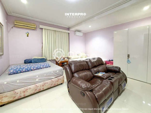 Jual Rumah Luas Megah Dengan View Eksklusif di Puri Indah, Jakarta Barat Jual Rumah Luas Megah Dengan View Eksklusif di Puri Indah, Jakarta Barat