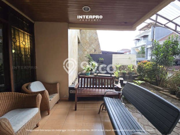 Rumah Elit Modern Tanpa Renovasi di Puri Indah Jakarta Barat Rumah Elit Modern Tanpa Renovasi di Puri Indah Jakarta Barat