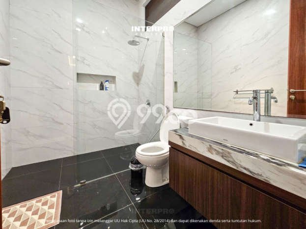 Rumah Mewah LB 360m2 Siap Pakai Desain Elegan di Permata Buana, Jakarta Barat Rumah Mewah LB 360m2 Siap Pakai Desain Elegan di Permata Buana, Jakarta Barat