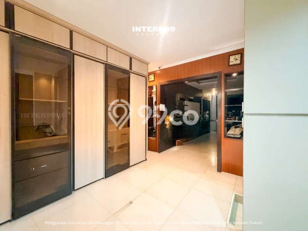 For Sale! Luxury House LT 160m2 Desain Elegan di Permata Buana For Sale! Luxury House LT 160m2 Desain Elegan di Permata Buana