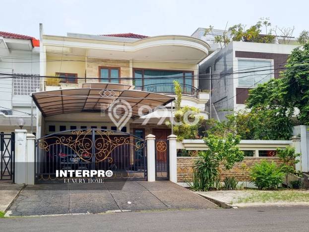 Rumah Luxury Modern Tanpa Renovasi di Puri Indah Jakarta Barat Rumah Luxury Modern Tanpa Renovasi di Puri Indah Jakarta Barat