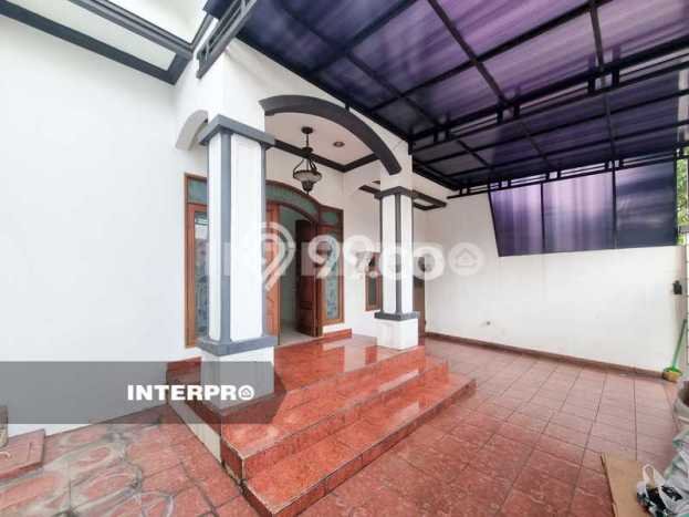 Rumah Asri 4 Kamar View Danau di Permata Buana, Jakarta Barat Rumah Asri 4 Kamar View Danau di Permata Buana, Jakarta Barat