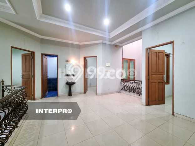 Rumah Asri 4 Kamar View Danau di Permata Buana, Jakarta Barat Rumah Asri 4 Kamar View Danau di Permata Buana, Jakarta Barat