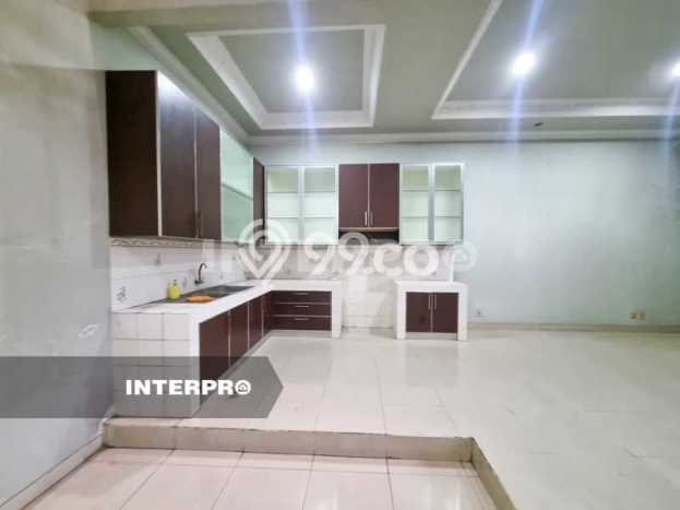 Rumah Asri 4 Kamar View Danau di Permata Buana, Jakarta Barat Rumah Asri 4 Kamar View Danau di Permata Buana, Jakarta Barat
