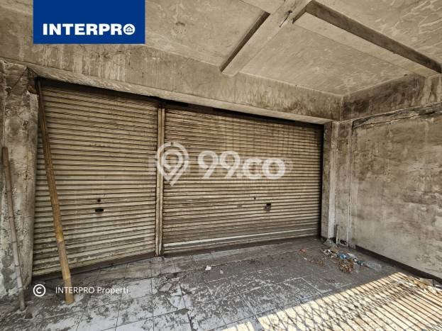 Ruko Hitung Tanah di Muara Karang Jakarta Utara Butuh Renovasi Ruko Hitung Tanah di Muara Karang Jakarta Utara Butuh Renovasi
