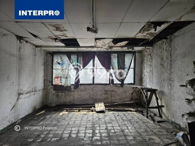 Ruko Hitung Tanah di Muara Karang Jakarta Utara Butuh Renovasi Ruko Hitung Tanah di Muara Karang Jakarta Utara Butuh Renovasi