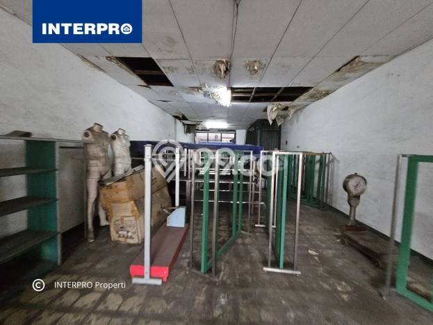Ruko Hitung Tanah di Muara Karang Jakarta Utara Butuh Renovasi Ruko Hitung Tanah di Muara Karang Jakarta Utara Butuh Renovasi