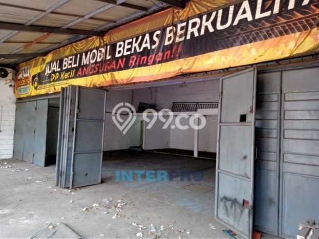 Unit Ruko Paling Strategis di Ciledug Tangerang dengan LB 120m2 Unit Ruko Paling Strategis di Ciledug Tangerang dengan LB 120m2