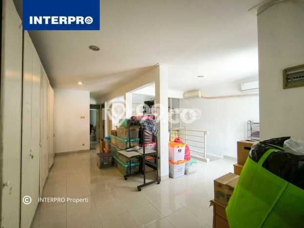 Rumah 2 Lantai Dijual Taman Ratu Indah Lokasi Strategis Lt 132m2 Rumah 2 Lantai Dijual Taman Ratu Indah Lokasi Strategis Lt 132m2