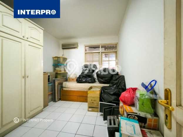 Rumah 2 Lantai Dijual Taman Ratu Indah Lokasi Strategis Lt 132m2 Rumah 2 Lantai Dijual Taman Ratu Indah Lokasi Strategis Lt 132m2