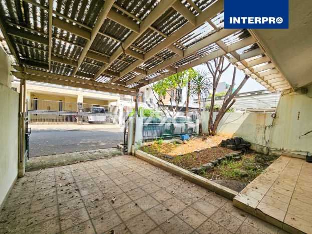 Dijual Rumah Luas Megah Dengan View Eksklusif di Permata Buana, Jakarta Barat Dijual Rumah Luas Megah Dengan View Eksklusif di Permata Buana, Jakarta Barat