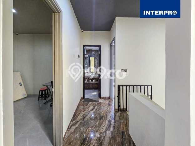 Jual Rumah Mewah Elegan Dengan View Cantik di BSD, Tangerang Jual Rumah Mewah Elegan Dengan View Cantik di BSD, Tangerang