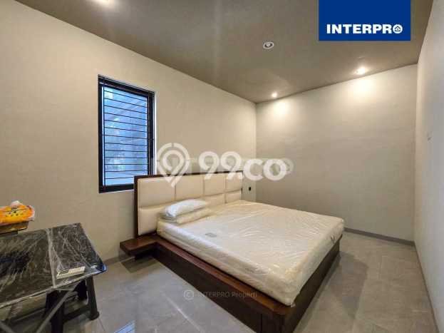 Jual Rumah Mewah Elegan Dengan View Cantik di BSD, Tangerang Jual Rumah Mewah Elegan Dengan View Cantik di BSD, Tangerang