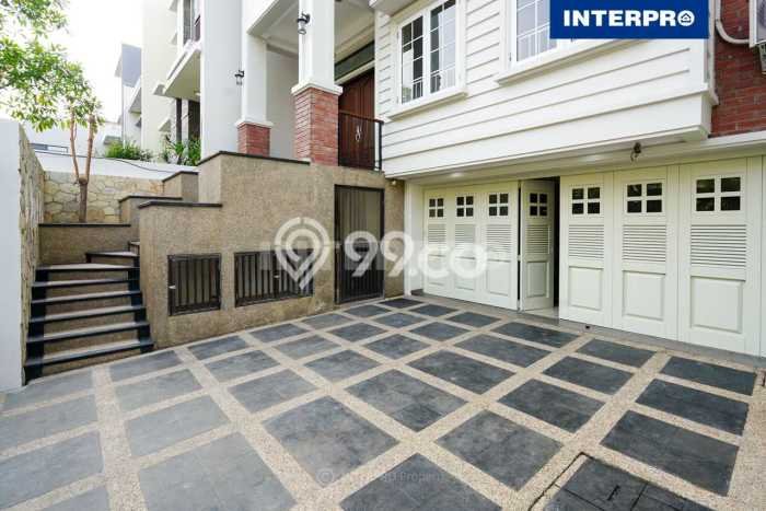 INVESTASI CERDAS! Rumah Exclusive Permata Buana, Jakarta Barat, Luas Tanah 230m² Luas Bangunan 320m² INVESTASI CERDAS! Rumah Exclusive Permata Buana, Jakarta Barat, Luas Tanah 230m² Luas Bangunan 320m²