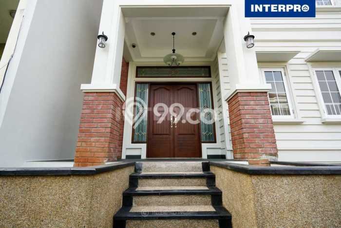 INVESTASI CERDAS! Rumah Exclusive Permata Buana, Jakarta Barat, Luas Tanah 230m² Luas Bangunan 320m² INVESTASI CERDAS! Rumah Exclusive Permata Buana, Jakarta Barat, Luas Tanah 230m² Luas Bangunan 320m²