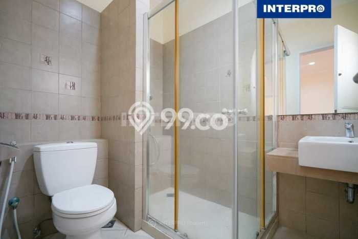 INVESTASI CERDAS! Rumah Exclusive Permata Buana, Jakarta Barat, Luas Tanah 230m² Luas Bangunan 320m² INVESTASI CERDAS! Rumah Exclusive Permata Buana, Jakarta Barat, Luas Tanah 230m² Luas Bangunan 320m²
