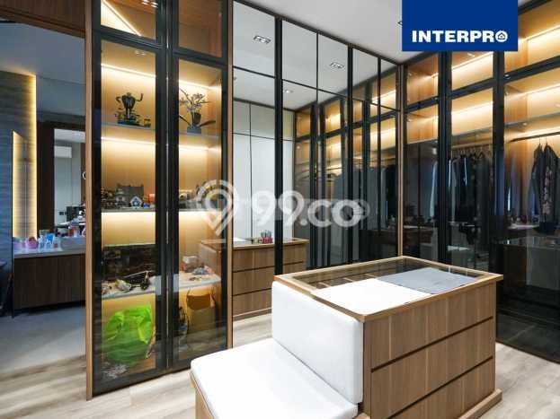 Ready to Use! Premium House LT 240m2 Desain Modern di Puri Indah Ready to Use! Premium House LT 240m2 Desain Modern di Puri Indah