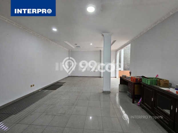 Hunian Elit LB 150m2 Siap Pakai Desain Elegan di Permata Buana, Jakarta Barat Hunian Elit LB 150m2 Siap Pakai Desain Elegan di Permata Buana, Jakarta Barat