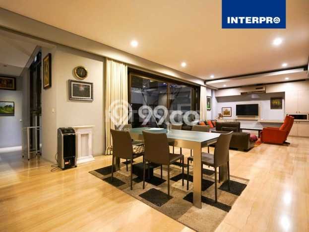 Ready to Use! Premium House LT 400m2 Desain Modern di Permata Buana Ready to Use! Premium House LT 400m2 Desain Modern di Permata Buana