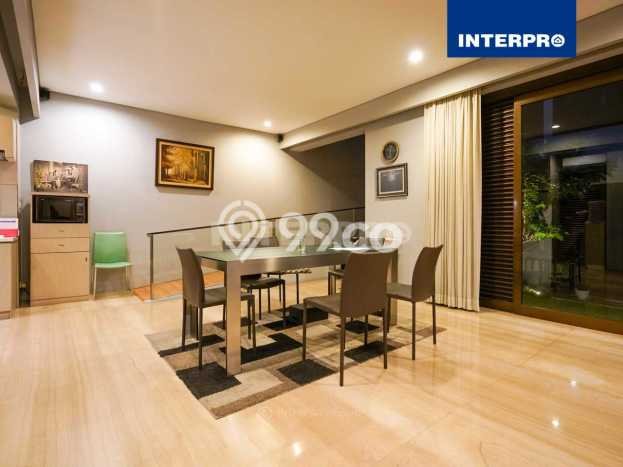 Ready to Use! Premium House LT 400m2 Desain Modern di Permata Buana Ready to Use! Premium House LT 400m2 Desain Modern di Permata Buana