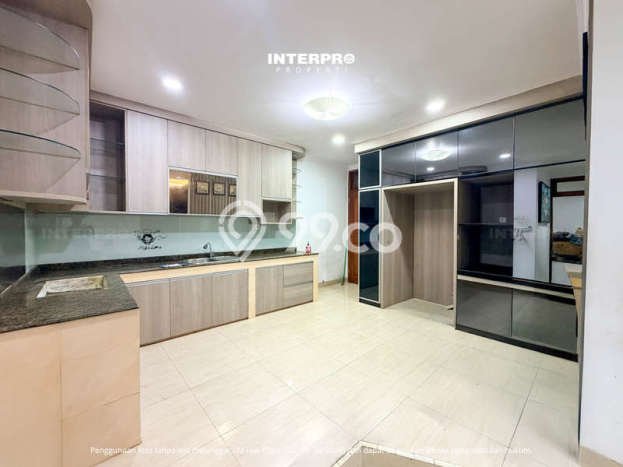 For Sale! Luxury House LT 160m2 Desain Elegan di Permata Buana For Sale! Luxury House LT 160m2 Desain Elegan di Permata Buana