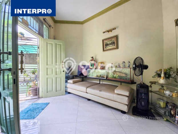 For Sale! Premium House LT 240m2 Desain Modern di Puri Indah For Sale! Premium House LT 240m2 Desain Modern di Puri Indah