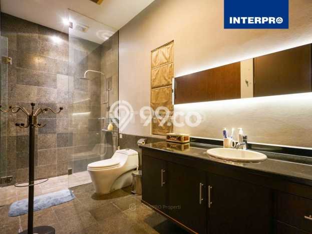 Ready to Use! Premium House LT 400m2 Desain Modern di Permata Buana Ready to Use! Premium House LT 400m2 Desain Modern di Permata Buana