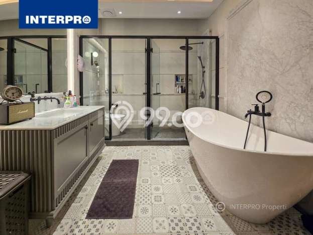 Jual Rumah Luas Elegan Dengan View Eksklusif di Permata Buana, Jakarta Barat Jual Rumah Luas Elegan Dengan View Eksklusif di Permata Buana, Jakarta Barat