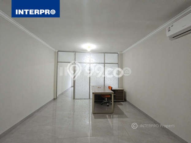 Unit Ruko Dijual di Jakarta Barat LT 120m2 & LB 360m2 Unit Ruko Dijual di Jakarta Barat LT 120m2 & LB 360m2