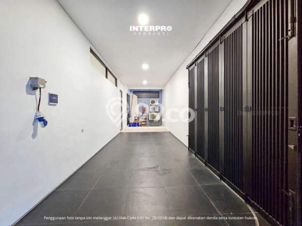 Rumah Mewah LB 360m2 Siap Pakai Desain Elegan di Permata Buana, Jakarta Barat Rumah Mewah LB 360m2 Siap Pakai Desain Elegan di Permata Buana, Jakarta Barat