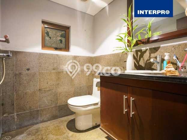 Ready to Use! Premium House LT 400m2 Desain Modern di Permata Buana Ready to Use! Premium House LT 400m2 Desain Modern di Permata Buana