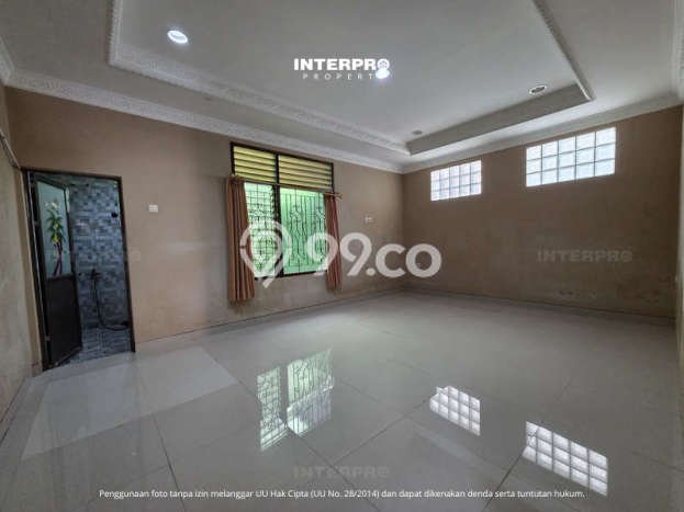 Disewakan! Rumah 9 Kamar Tidur &
8 Kamar Mandi di Slipi, Jakarta Barat Disewakan! Rumah 9 Kamar Tidur &
8 Kamar Mandi di Slipi, Jakarta Barat