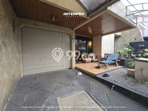 Rumah Elit Modern Tanpa Renovasi di Puri Indah Jakarta Barat Rumah Elit Modern Tanpa Renovasi di Puri Indah Jakarta Barat