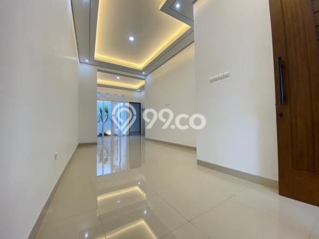 Rumah PREMIUM di Condong Catur, Sleman, Luas 127m² Bangunan 71m² KESEMPATAN TERBATAS! Rumah PREMIUM di Condong Catur, Sleman, Luas 127m² Bangunan 71m² KESEMPATAN TERBATAS!