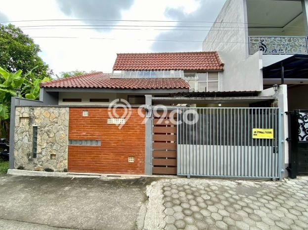 KESEMPATAN TERBAIK! Rumah Asri area Prambanan, LT 120m² Bangunan 80m² KESEMPATAN TERBAIK! Rumah Asri area Prambanan, LT 120m² Bangunan 80m²