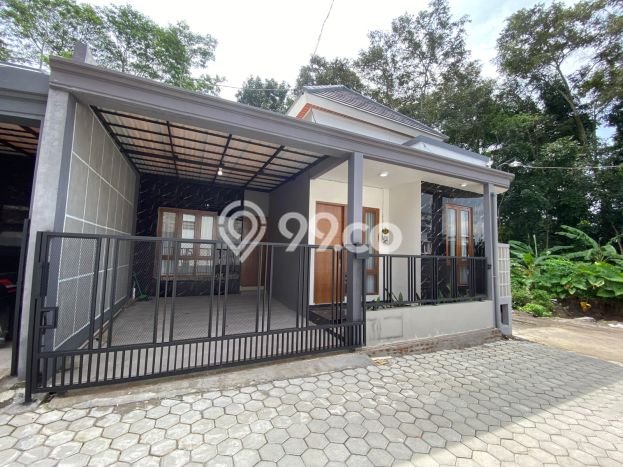 Rumah Modern 3 KT di Condong Catur Sleman Full Furnished Rumah Modern 3 KT di Condong Catur Sleman Full Furnished