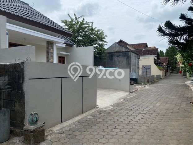 Dijual Rumah Eksklusif 2 KT di Caturtunggal, Sleman Dijual Rumah Eksklusif 2 KT di Caturtunggal, Sleman