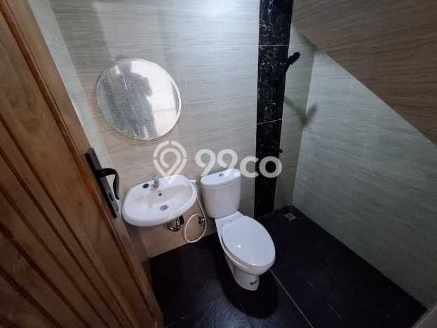 Dijual Cepat Rumah Bagus Siap Huni LB 175m2 di Depok, Sleman Dijual Cepat Rumah Bagus Siap Huni LB 175m2 di Depok, Sleman