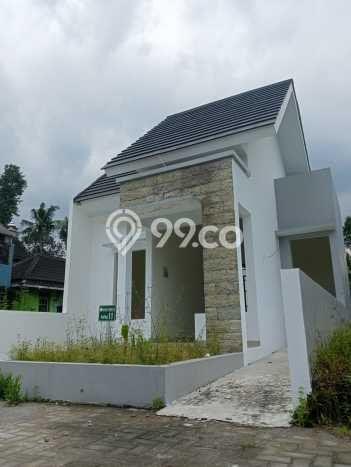 Rumah Minimalis Dijual di Seyegan 2 Kamar dengan LT 85m2 Rumah Minimalis Dijual di Seyegan 2 Kamar dengan LT 85m2
