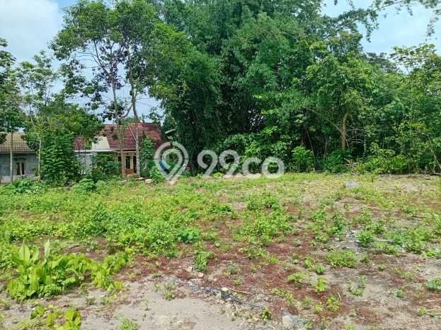 Dijual Tanah di Ngaglik Sleman Luas 156m2 SHM Dijual Tanah di Ngaglik Sleman Luas 156m2 SHM